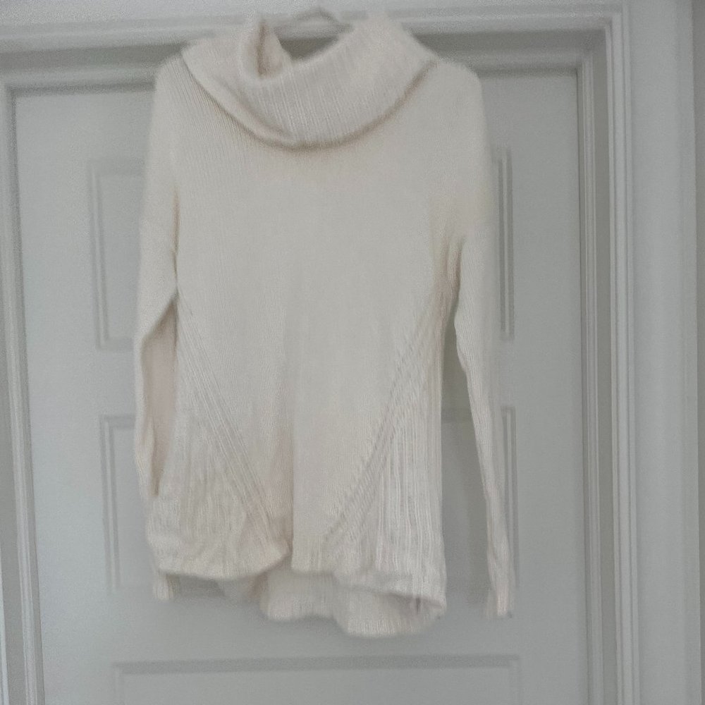 Rachel Zoe Cream Turtleneck 100% Cotton Sweater